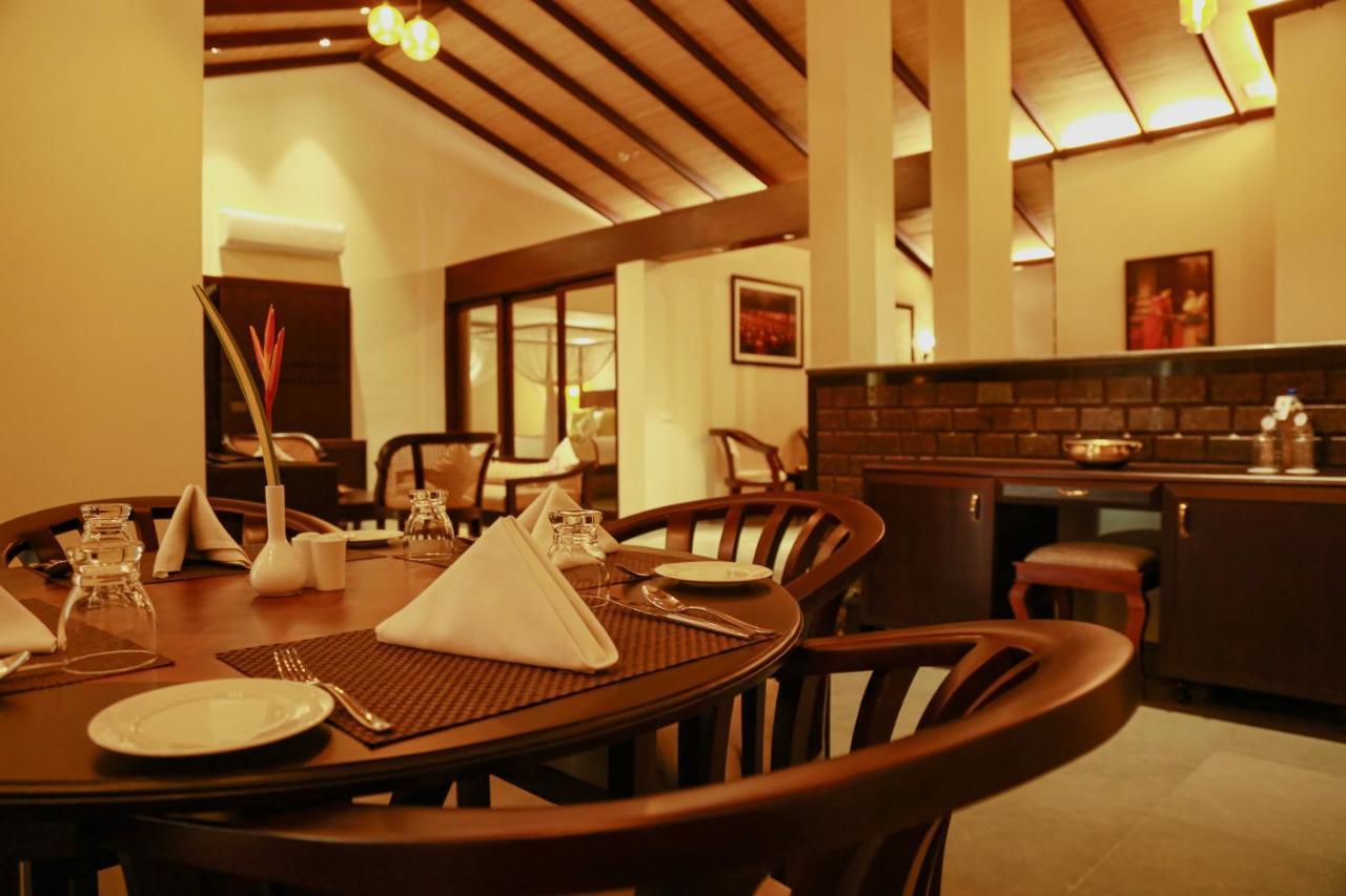 Niraamaya Wellness Retreats Backwaters And Beyond Kumarakom Exterior photo