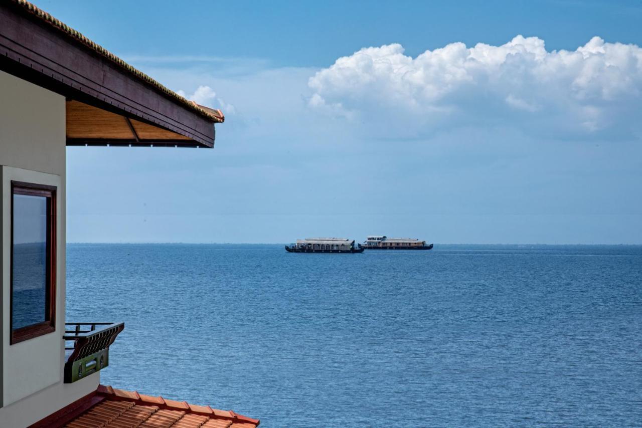 Niraamaya Wellness Retreats Backwaters And Beyond Kumarakom Exterior photo