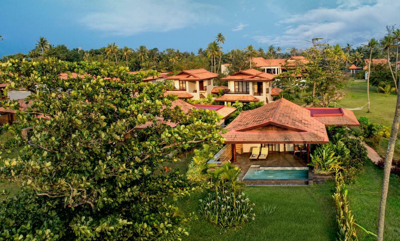 Niraamaya Wellness Retreats Backwaters And Beyond Kumarakom Exterior photo